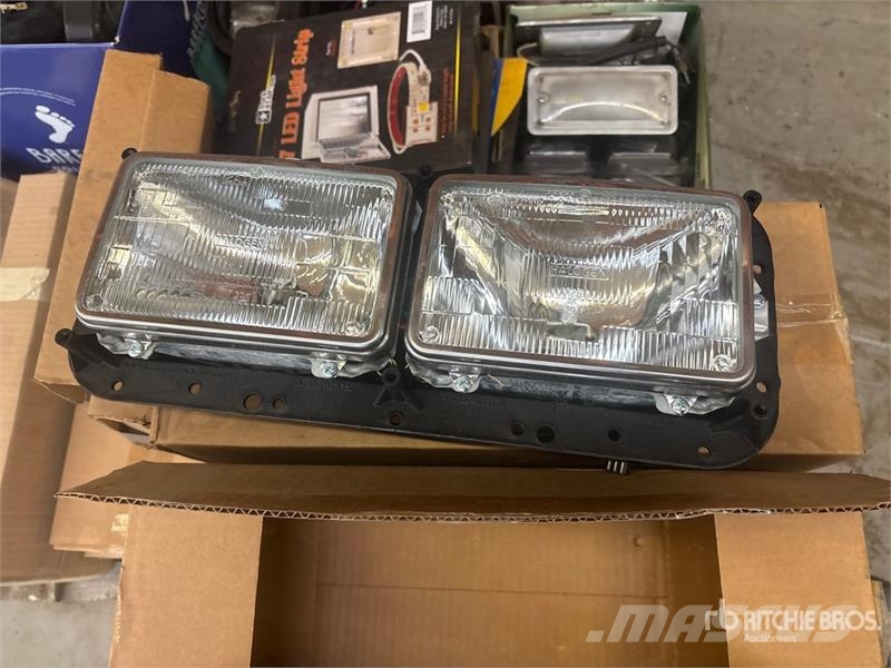 Quantity of Assorted LED Lights (Unused) Transportes - Outros