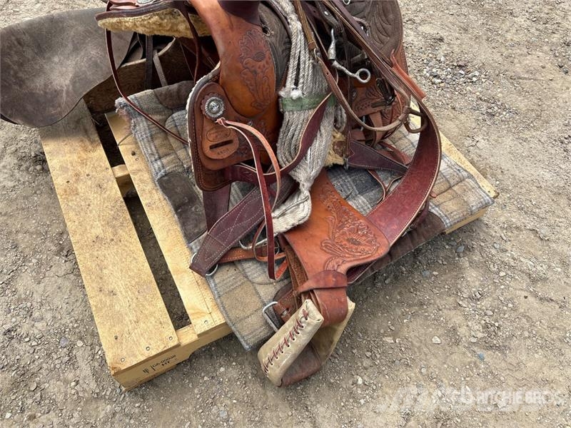 Quantity of Assorted Livestock Equipment Weitere Viehgeräte