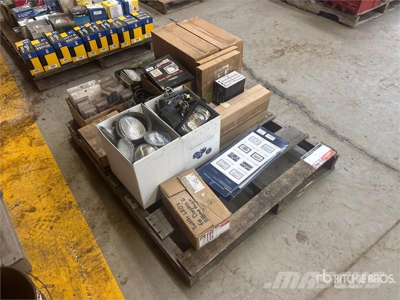 Quantity of Assorted LED Lights (Unused) Transportes - Outros