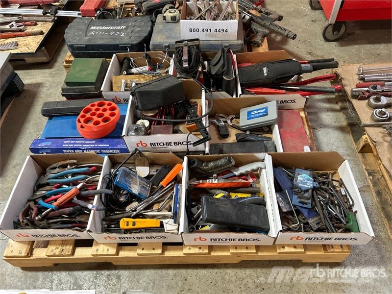 Quantity of Assorted Pliers, Pipe Cutters, Test Eq Drugi deli