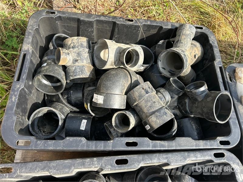 Quantity of Assorted PVC & Poly Pipe Fittings Drugi deli