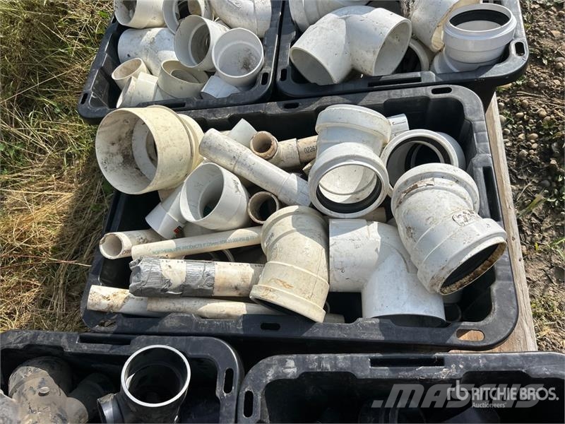 Quantity of Assorted PVC & Poly Pipe Fittings Drugi deli