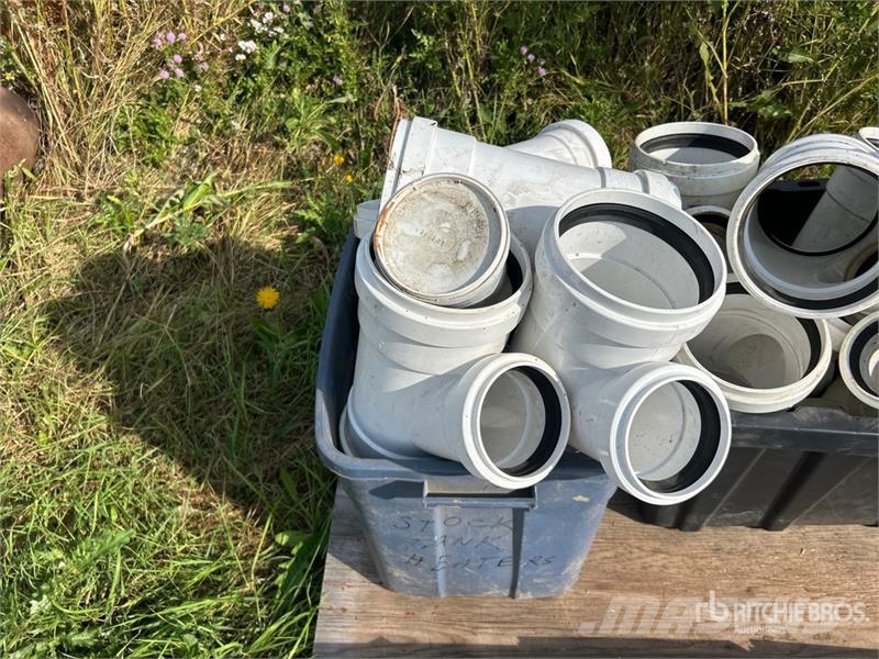 Quantity of Assorted PVC & Poly Pipe Fittings Drugi deli