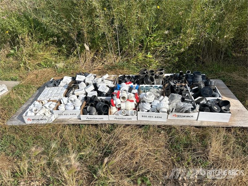 Quantity of Assorted PVC & Poly Irrigation Fitting Drugi deli