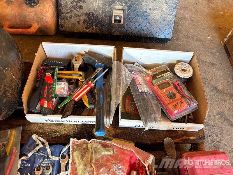 Quantity of Assorted Shop Tools Kiti naudoti statybos komponentai