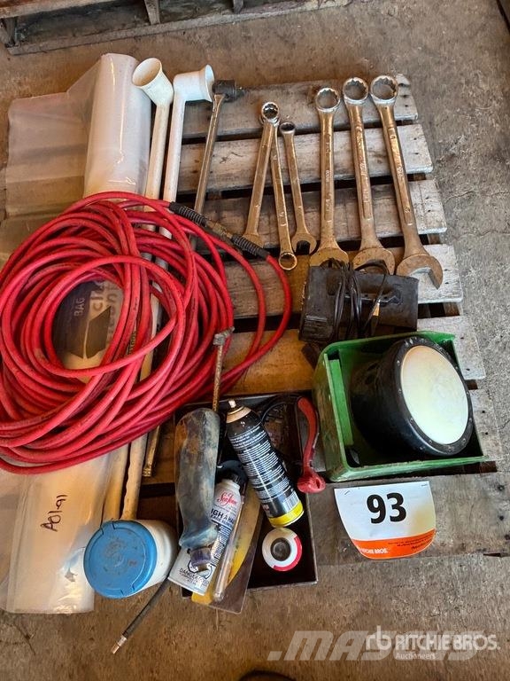 Quantity of Assorted Shop Tools Kiti naudoti statybos komponentai
