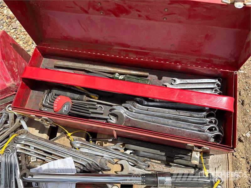 Quantity of Assorted Shop Tools Kiti naudoti statybos komponentai