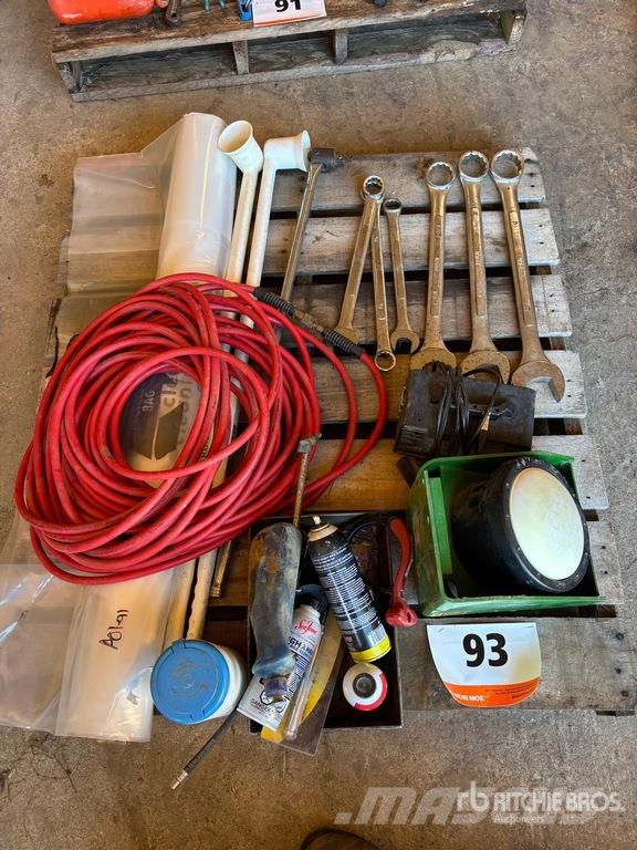 Quantity of Assorted Shop Tools Kiti naudoti statybos komponentai