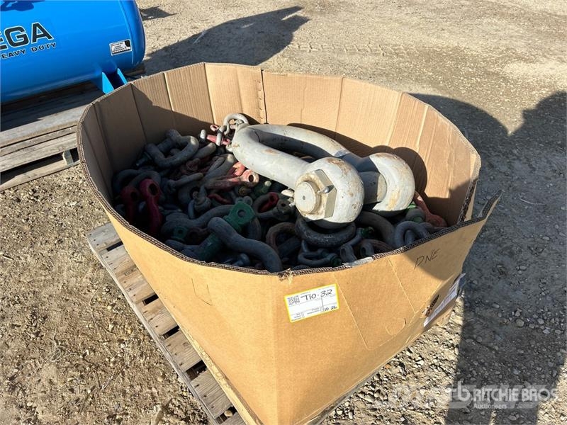Quantity of Assorted Shackle Oprema i dijelovi za kranove