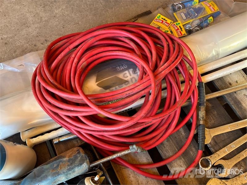 Quantity of Assorted Shop Tools Kiti naudoti statybos komponentai