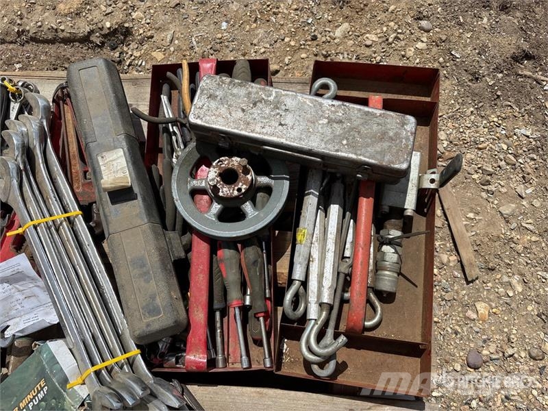Quantity of Assorted Shop Tools Kiti naudoti statybos komponentai