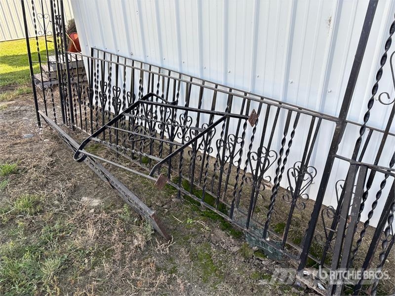 Quantity of Assorted Steel Railings Andere Zubehörteile