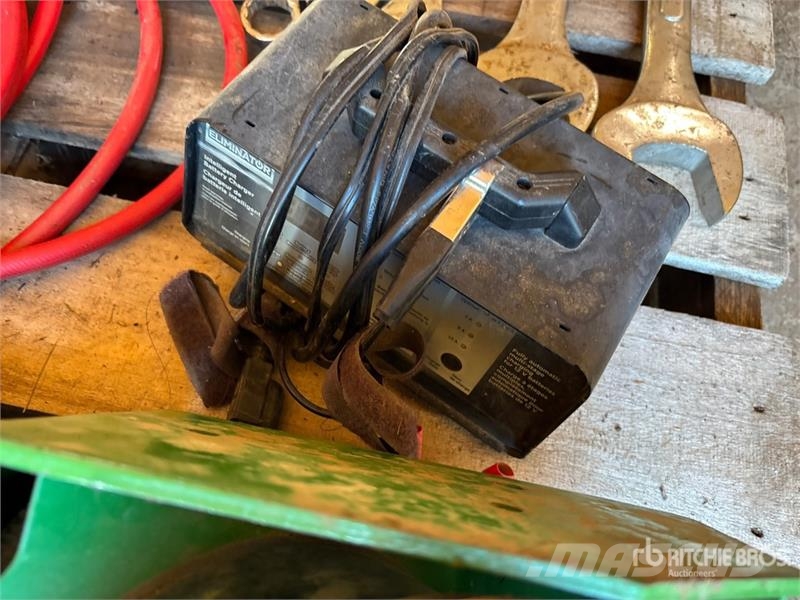 Quantity of Assorted Shop Tools Kiti naudoti statybos komponentai