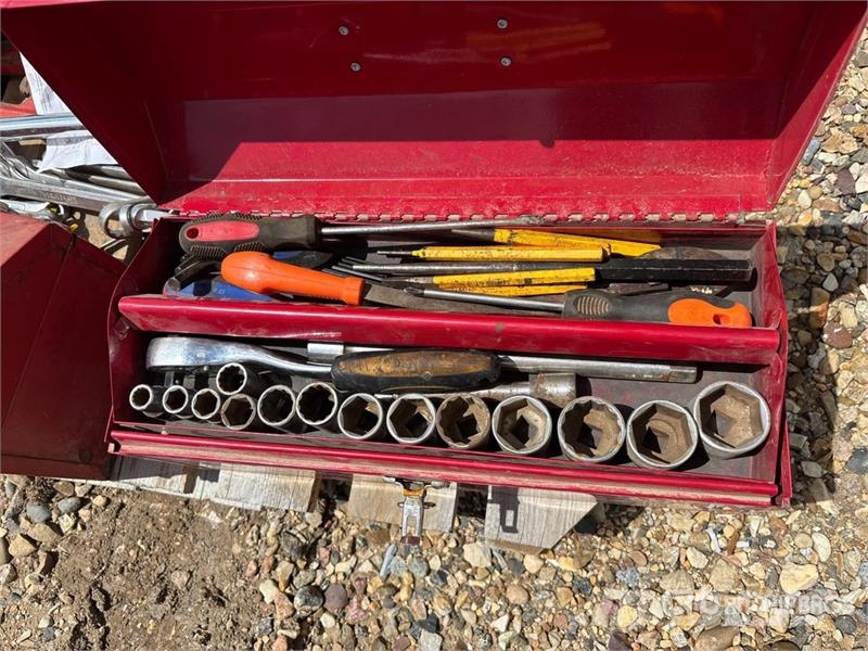 Quantity of Assorted Shop Tools Kiti naudoti statybos komponentai