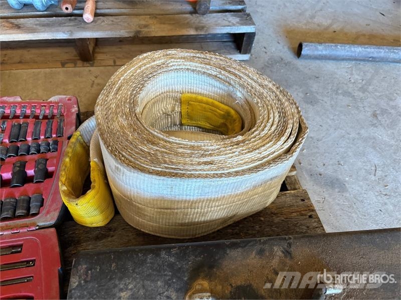 Quantity of Assorted Shop Tools Other components