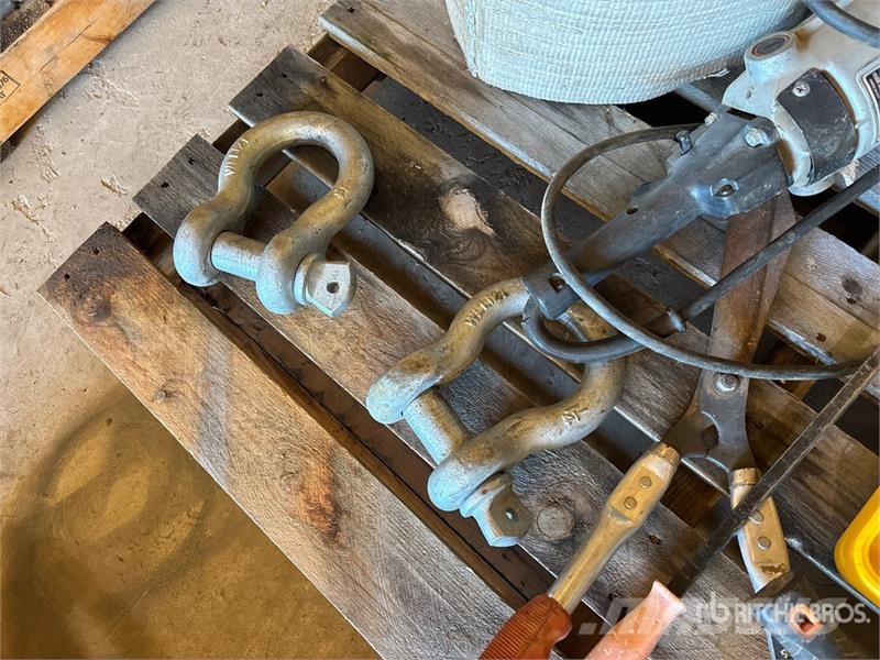 Quantity of Assorted Shop Tools Drugi deli