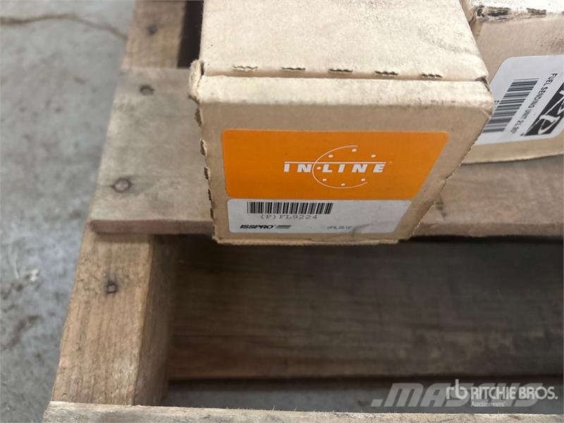  Quantity of Assorted Truck Parts (Unused) Transportes - Outros
