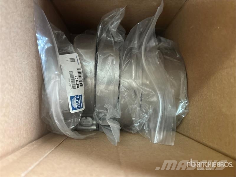 Quantity of Assorted Truck Parts (Unused) Transportes - Outros