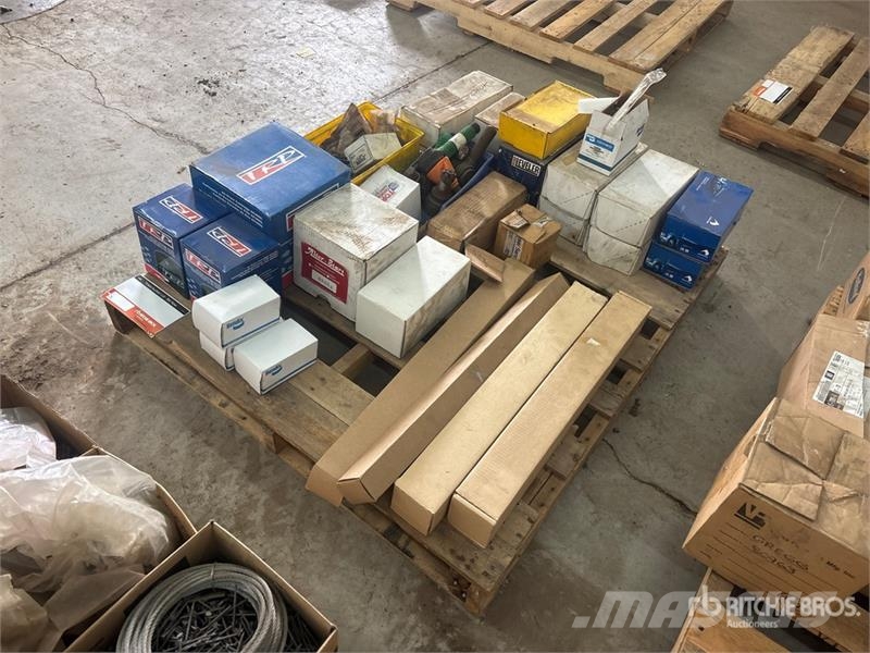  Quantity of Assorted Truck Parts (Unused) Transportes - Outros
