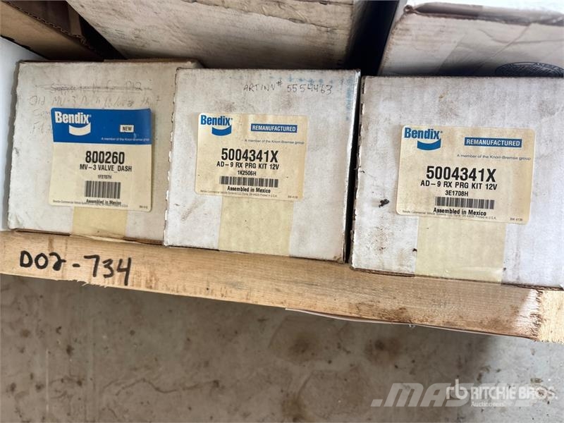 Quantity of Assorted Valves & Kits (Unused) Transportes - Outros