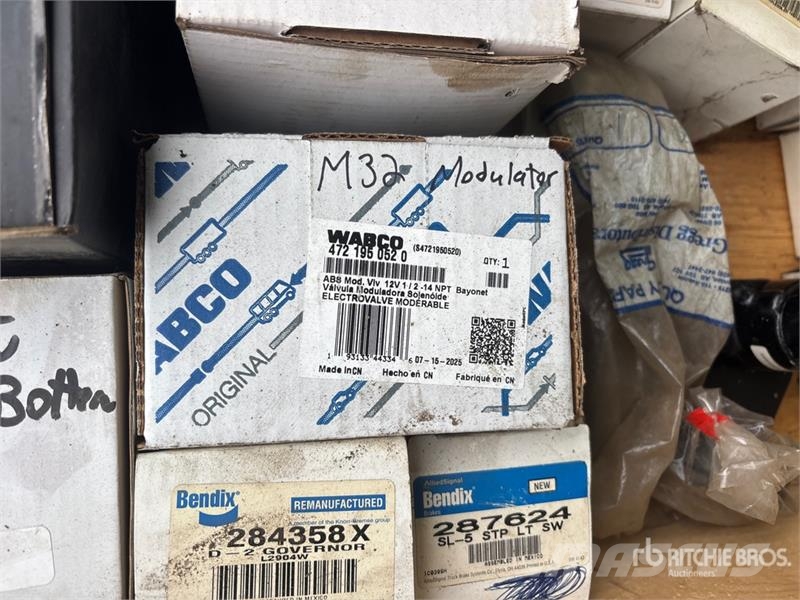 Quantity of Assorted Valves (Unused) Transportes - Outros