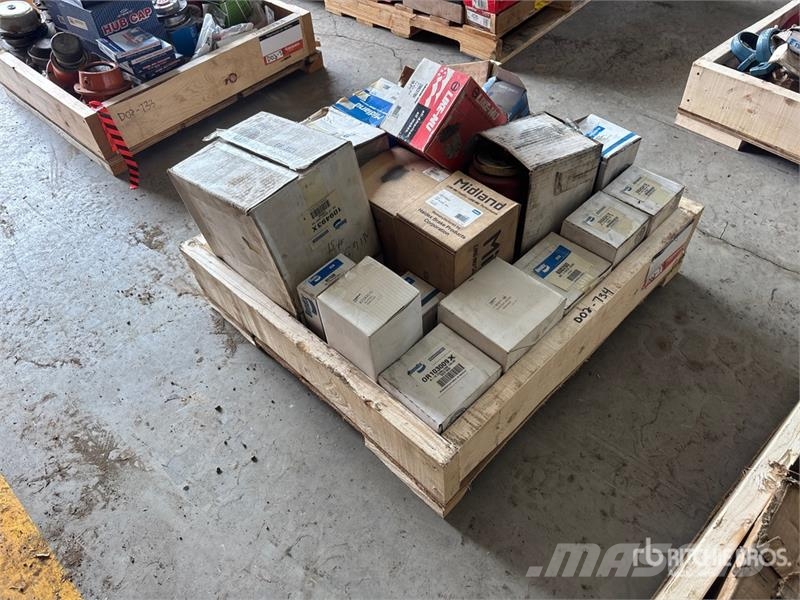 Quantity of Assorted Valves & Kits (Unused) Transportes - Outros