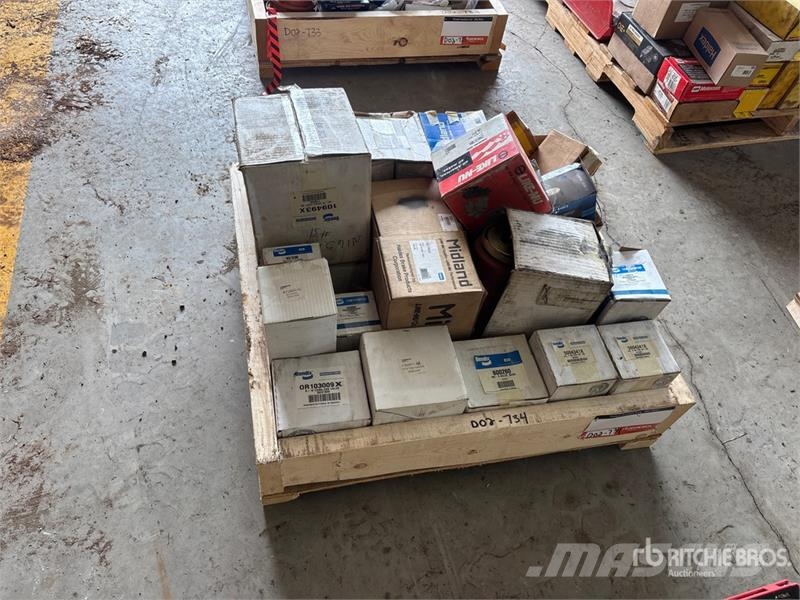 Quantity of Assorted Valves & Kits (Unused) Transportes - Outros