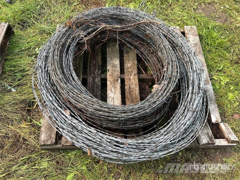 Quantity of Barbed Wire Строителство - Други