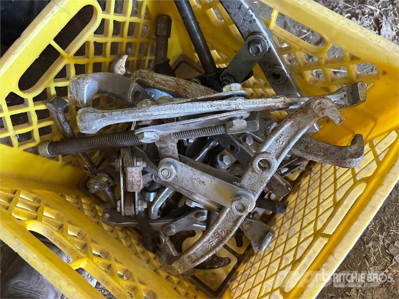 Quantity of Bearing Pullers Drugi deli