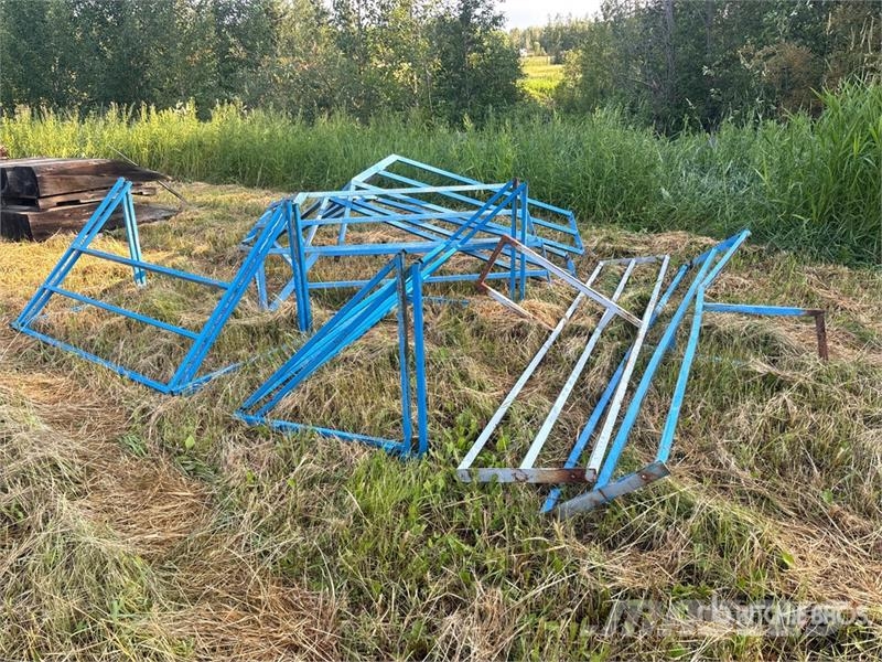 Quantity of Blue Safety Rails Строителство - Други