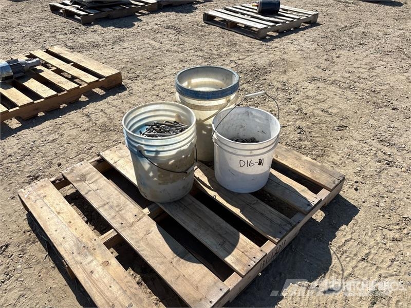  Quantity of Bolts Drugi deli