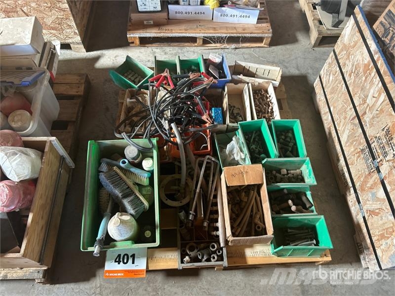 Quantity of Bolts Nuts, Couplings & Jumper Cable Egyéb alkatrészek