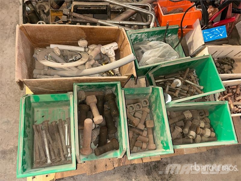 Quantity of Bolts Nuts, Couplings & Jumper Cable 其他組件
