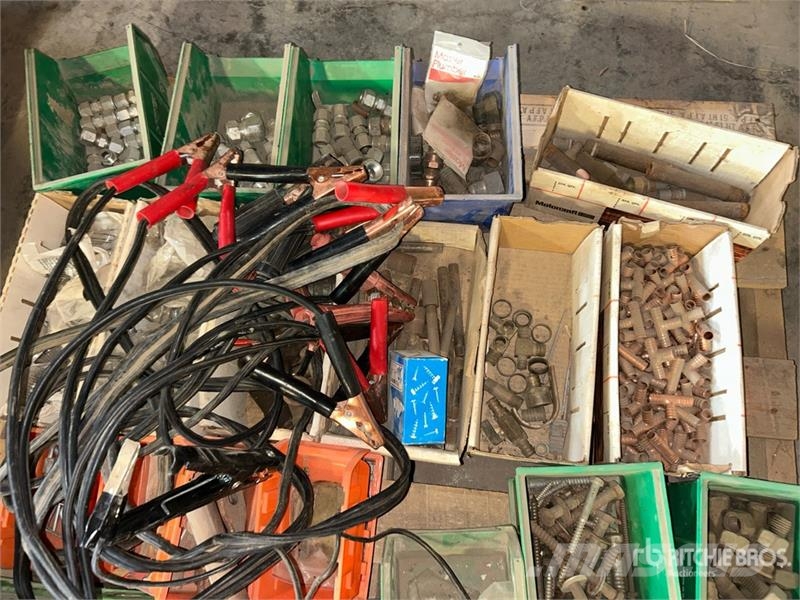 Quantity of Bolts Nuts, Couplings & Jumper Cable 其他組件