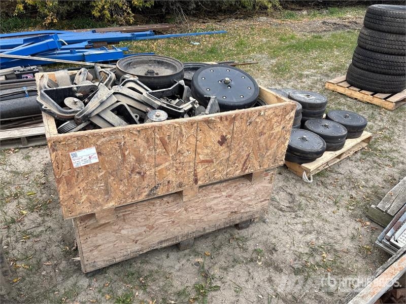 Quantity of Bourgault 3320 Air Drill Parts Andre komponenter