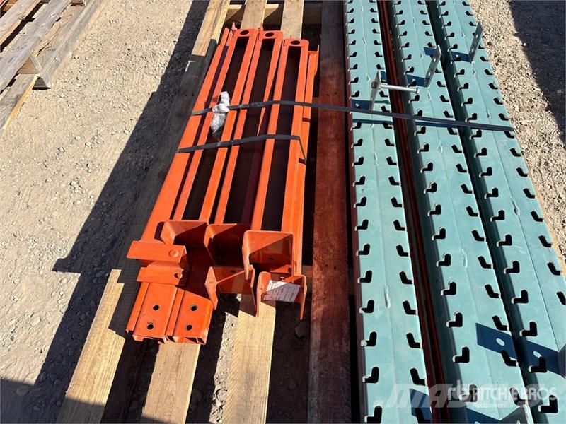 Quantity of Cantilever Shelving Altri componenti