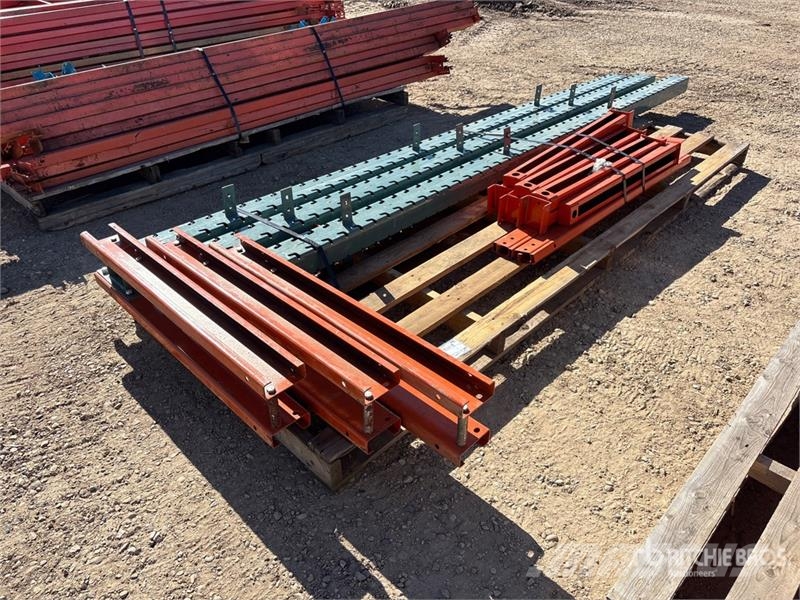 Quantity of Cantilever Shelving Altri componenti