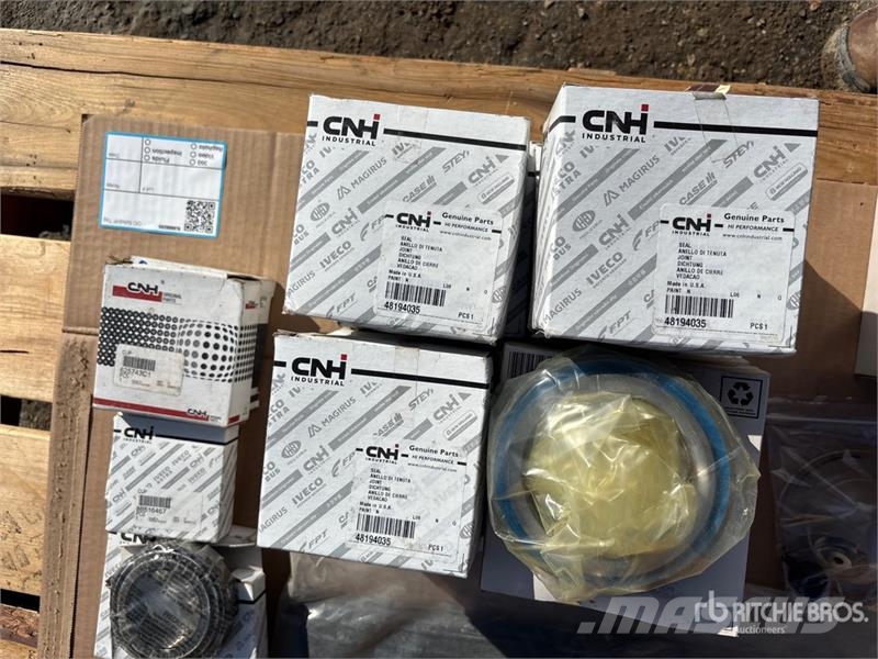 Quantity of Case IH Quadtrac Parts Egyéb alkatrészek