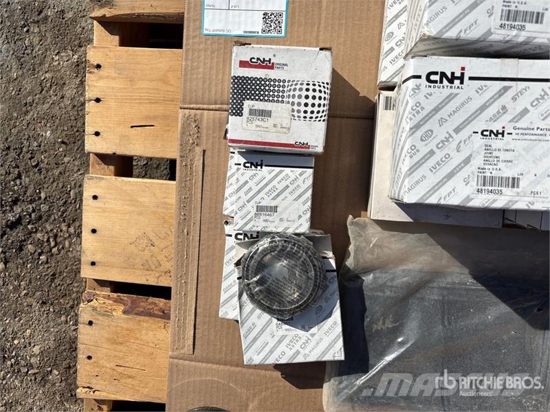 Quantity of Case IH Quadtrac Parts Egyéb alkatrészek