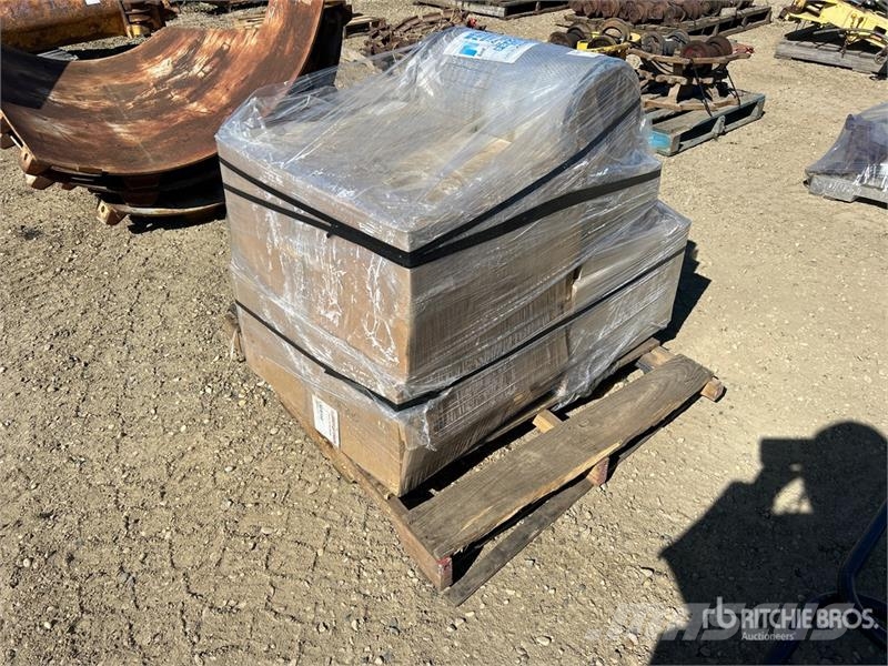  Quantity of Cat 349 Air Filters Andre komponenter