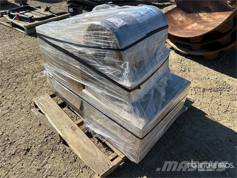  Quantity of Cat 349 Air Filters Andre komponenter