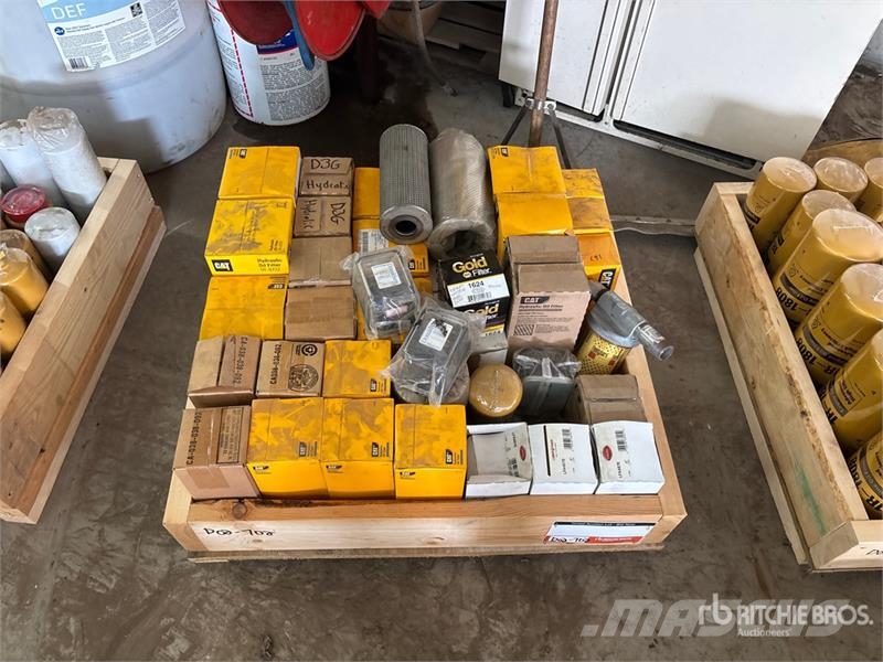  Quantity of Cat Hydraulic Oil Filters (Unused) Ďalšie komponenty