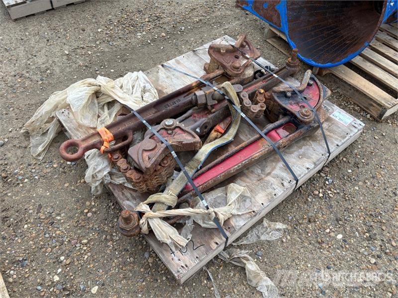  Quantity of Chain Tongs Putkistonkäsittelylaitteet