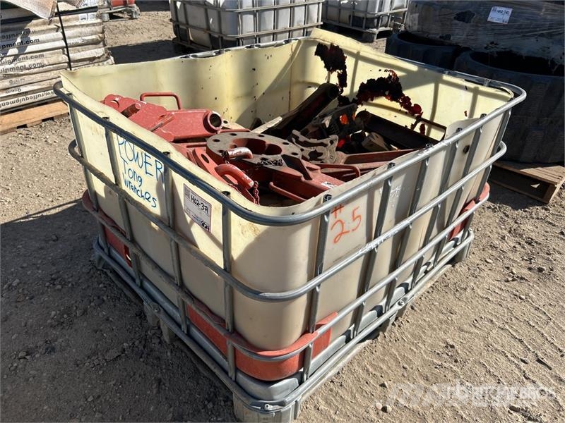  Quantity of Chain Tongs Putkistonkäsittelylaitteet