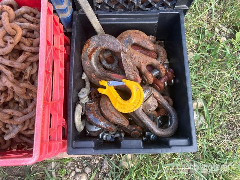 Quantity of Chains & Clevis Andre komponenter