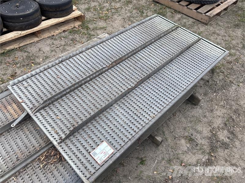 Quantity of Claas 780 Combine Sieves Andre komponenter