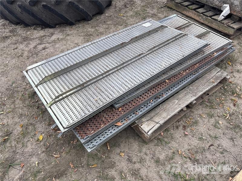 Quantity of Claas 780 Combine Sieves Andre komponenter
