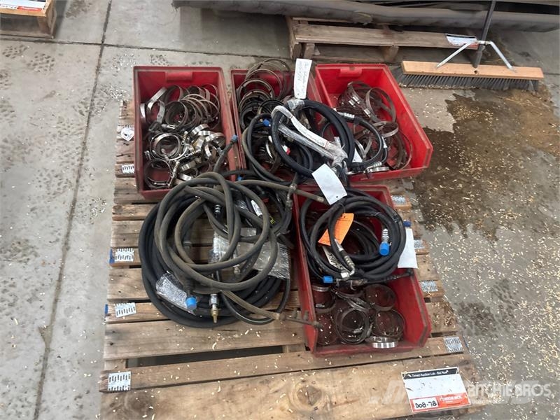 Quantity of Clamps & Hose Assembly (Unused) Transportes - Outros