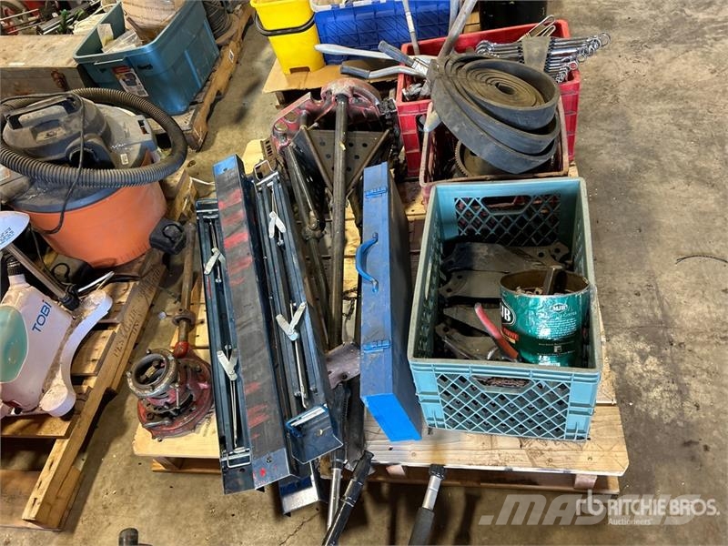 Quantity of Collapsable Sawhorses, Mechanical Crim Drugi deli