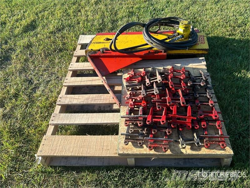  Quantity of Crop Lifters and Hydraulic Swather She Drugi deli